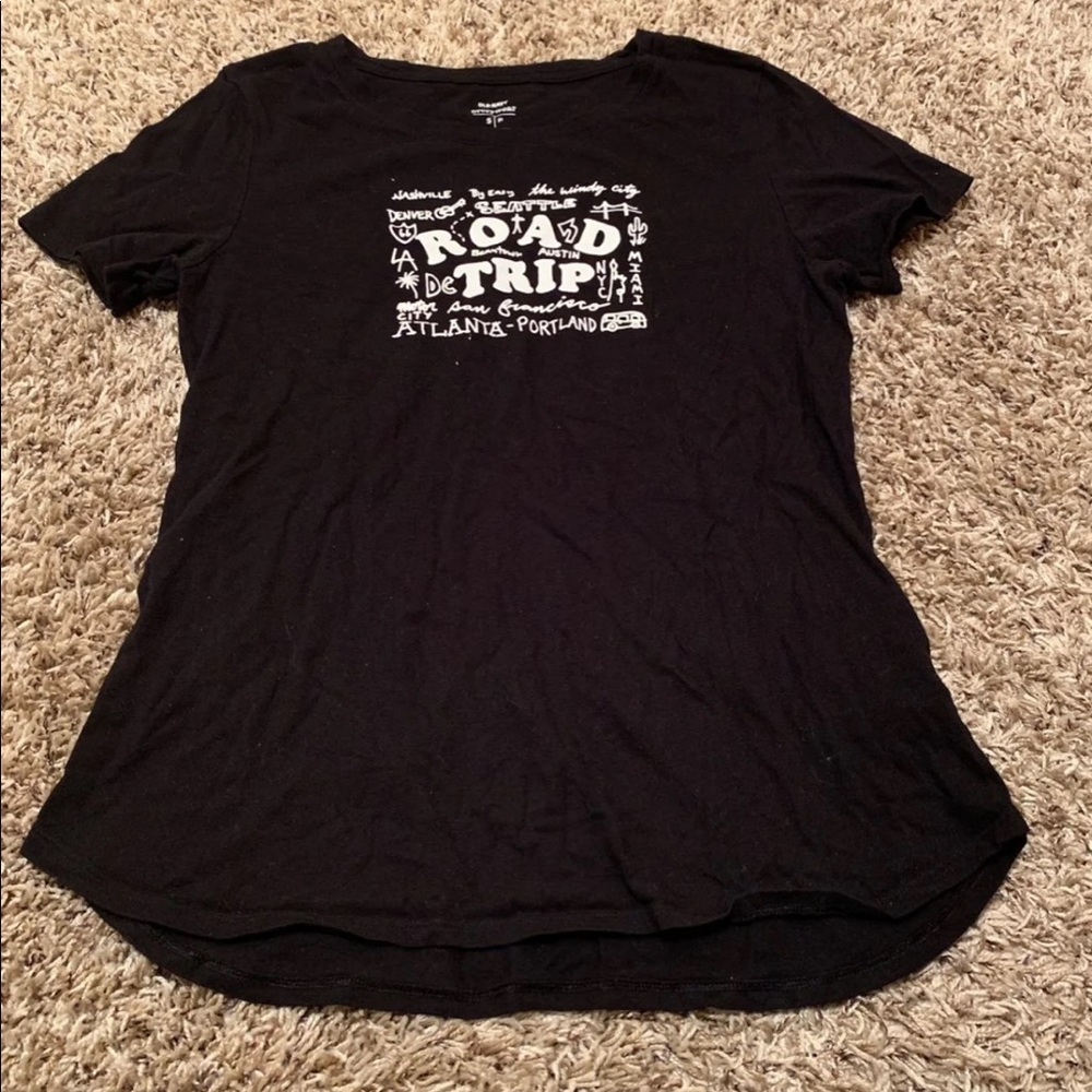 Old navy tee